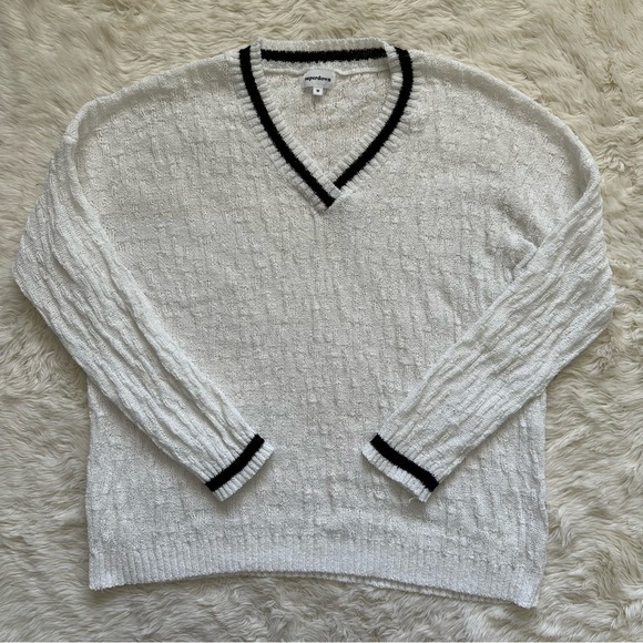 Superdown x Revolve Sweater Long Sleeve V Neck Knit White Black M - Picture 2 of 12